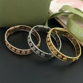 Picture of Cartier Bracelet _SKUCartierbracelet10181031240